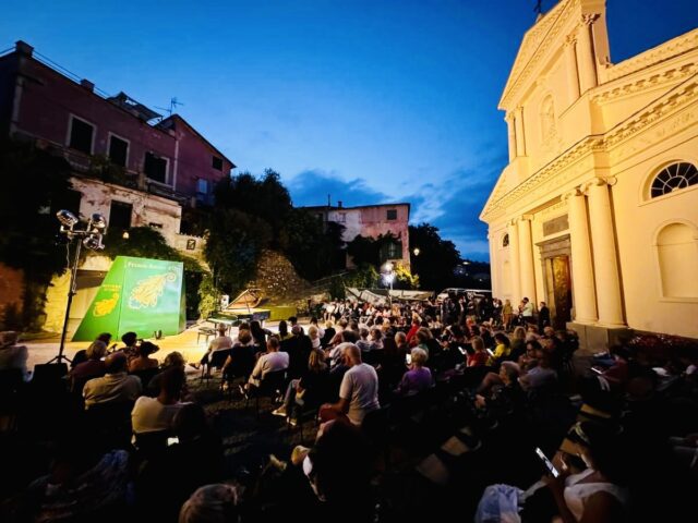 XXXVI^ edizione del Concorso Rovere D'oro e giovani Talenti 2025 XXXVI^ edizione del Concorso Rovere D'oro e giovani Talenti 2025, il concorso che raggiungerà la sua piena espressione dal 14 al 20 luglio 2025